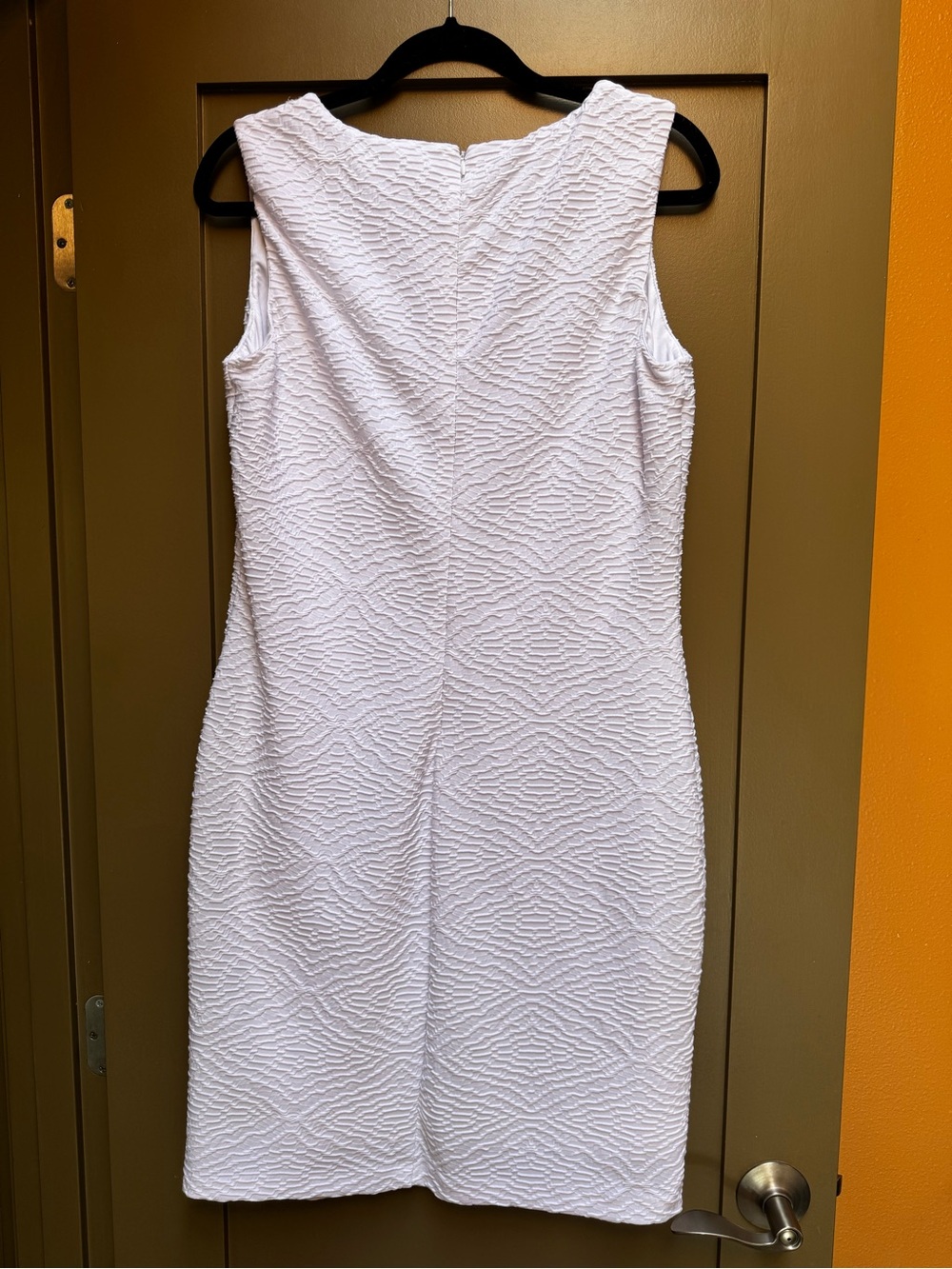 Calvin Klein White Textured Sleeveless Midi Dress 12 - Picture 2 of 4